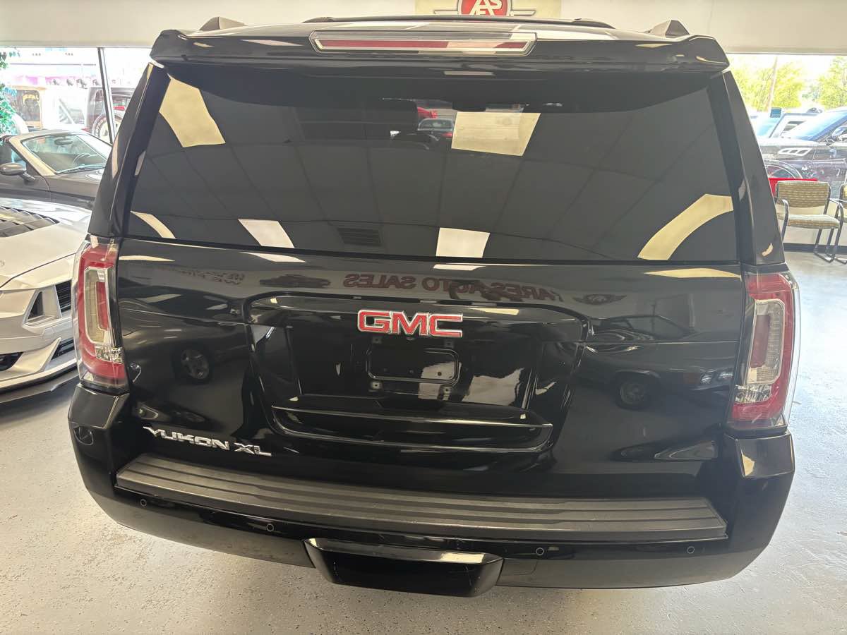 Used 2018 GMC Yukon XL SLE w/ SLE Value Package RWD image 11