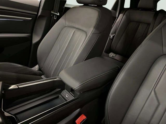 Used 2022 Audi e-tron Premium Plus w/ Premium Plus Package image 9