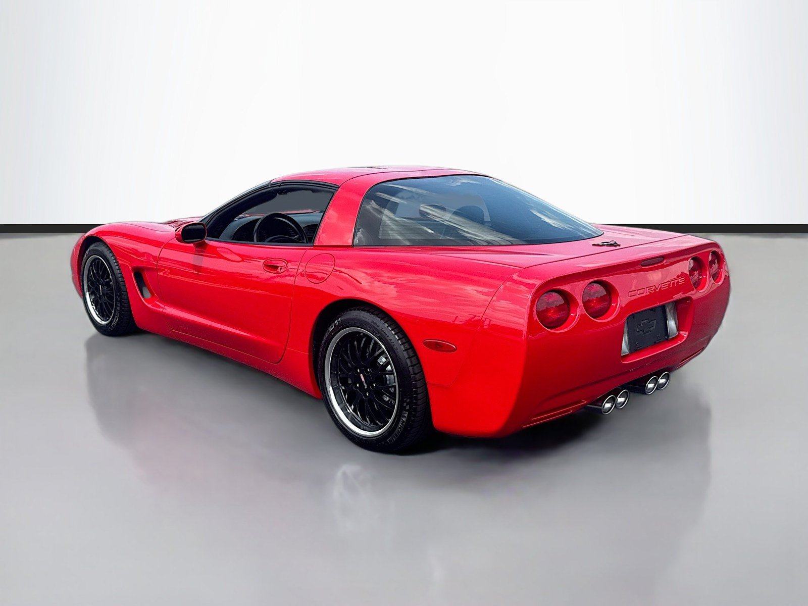 Used 1998 Chevrolet Corvette Coupe w/ Memory Pkg RWD image 5