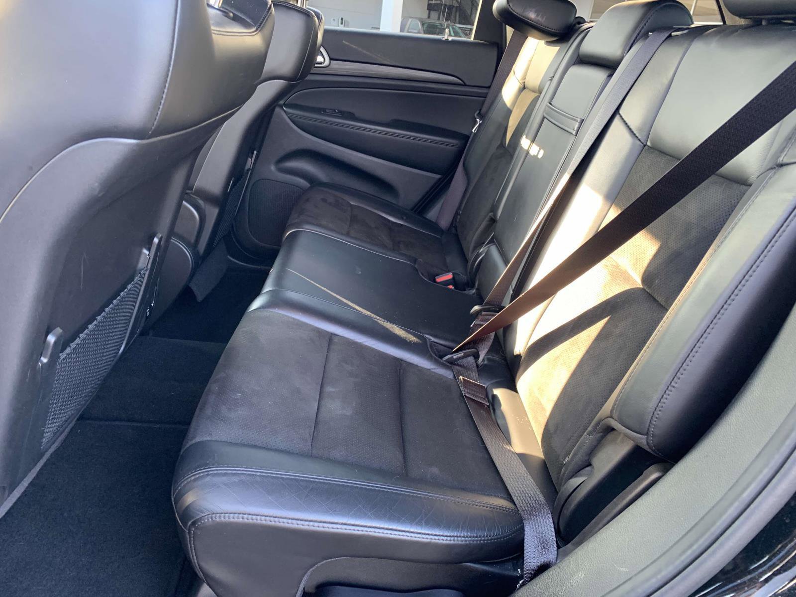 Used 2021 Jeep Grand Cherokee Laredo X image 4