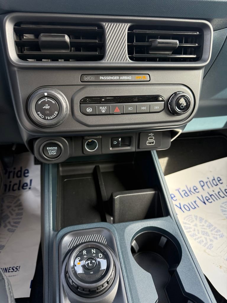 New 2026 Ford Maverick Lariat w/ Black Appearance Package image 32