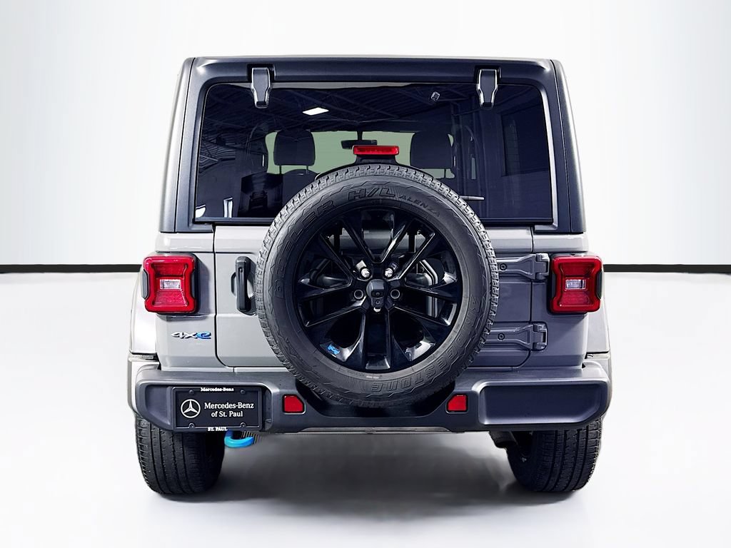 Used 2023 Jeep Wrangler Unlimited Sahara AWD/4WD image 6