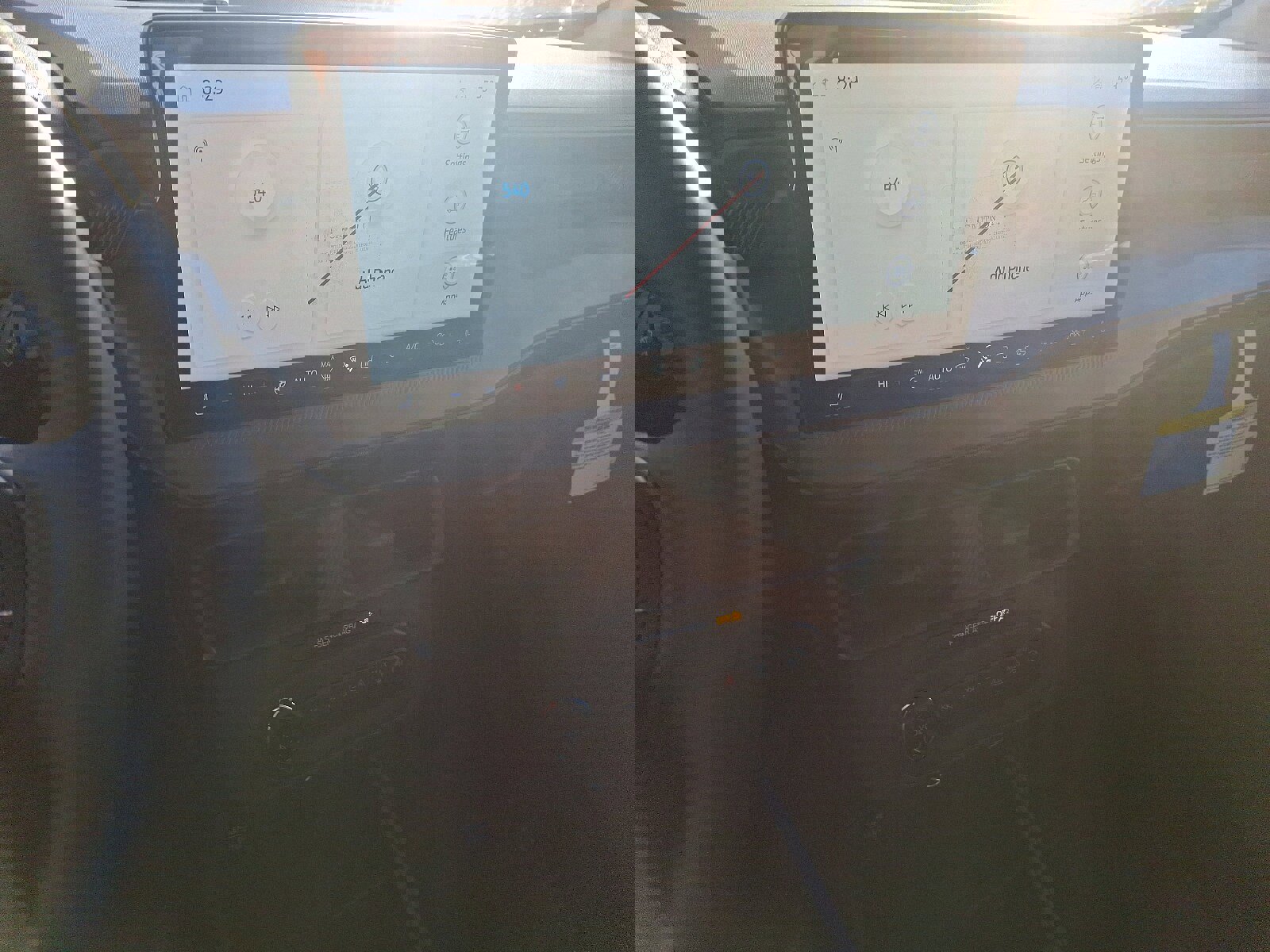 New 2025 Ford Maverick XLT w/ XLT Luxury Package image 23