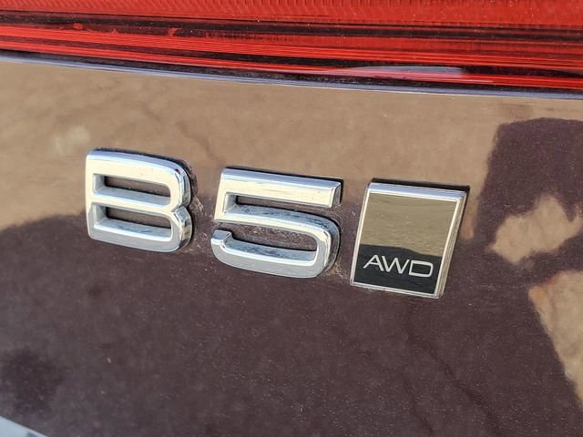 Certified 2026 Volvo XC60 B5 Plus w/ Protection Package Premier image 8