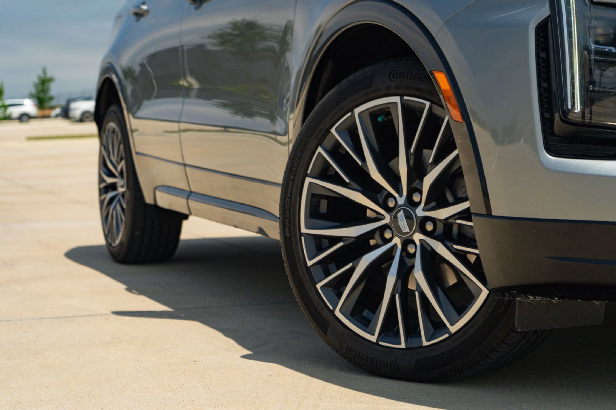 Used 2024 Cadillac XT4 Sport FWD video 2