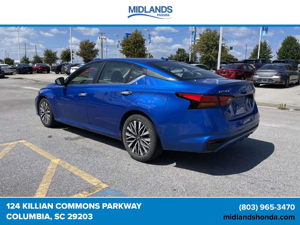 Used 2025 Nissan Altima 2.5 SV FWD image 4