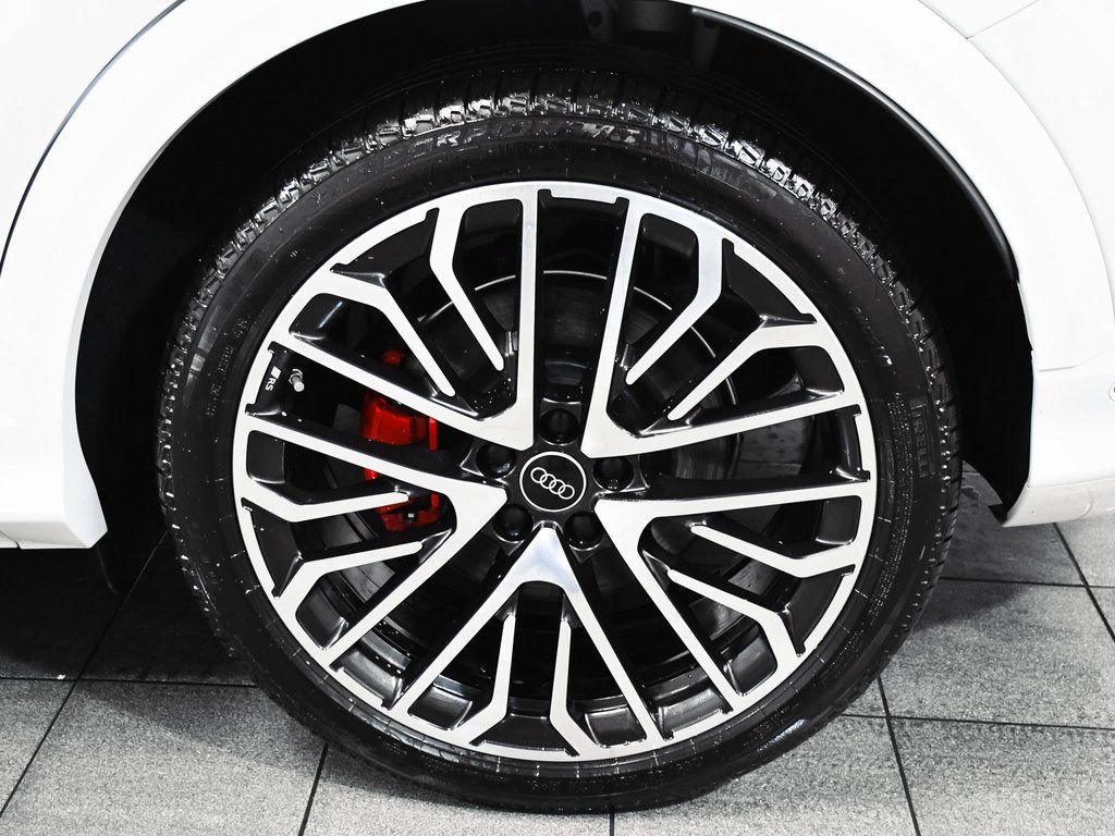 Used 2025 Audi SQ5 Premium Plus w/ Premium Plus Package image 8