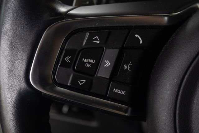 Used 2018 Jaguar F-PACE S image 12