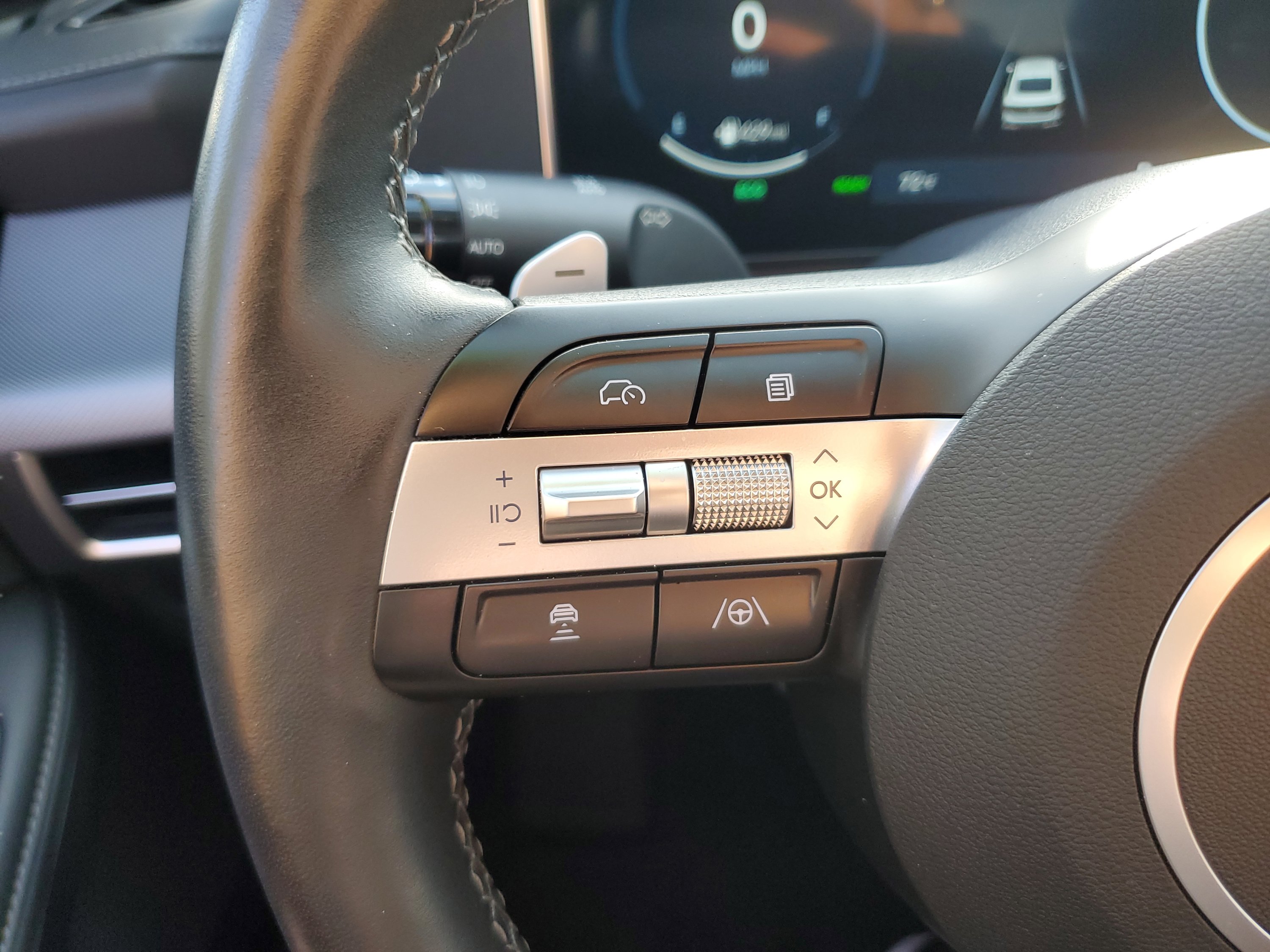 Certified 2025 Hyundai Sonata Limited FWD image 21