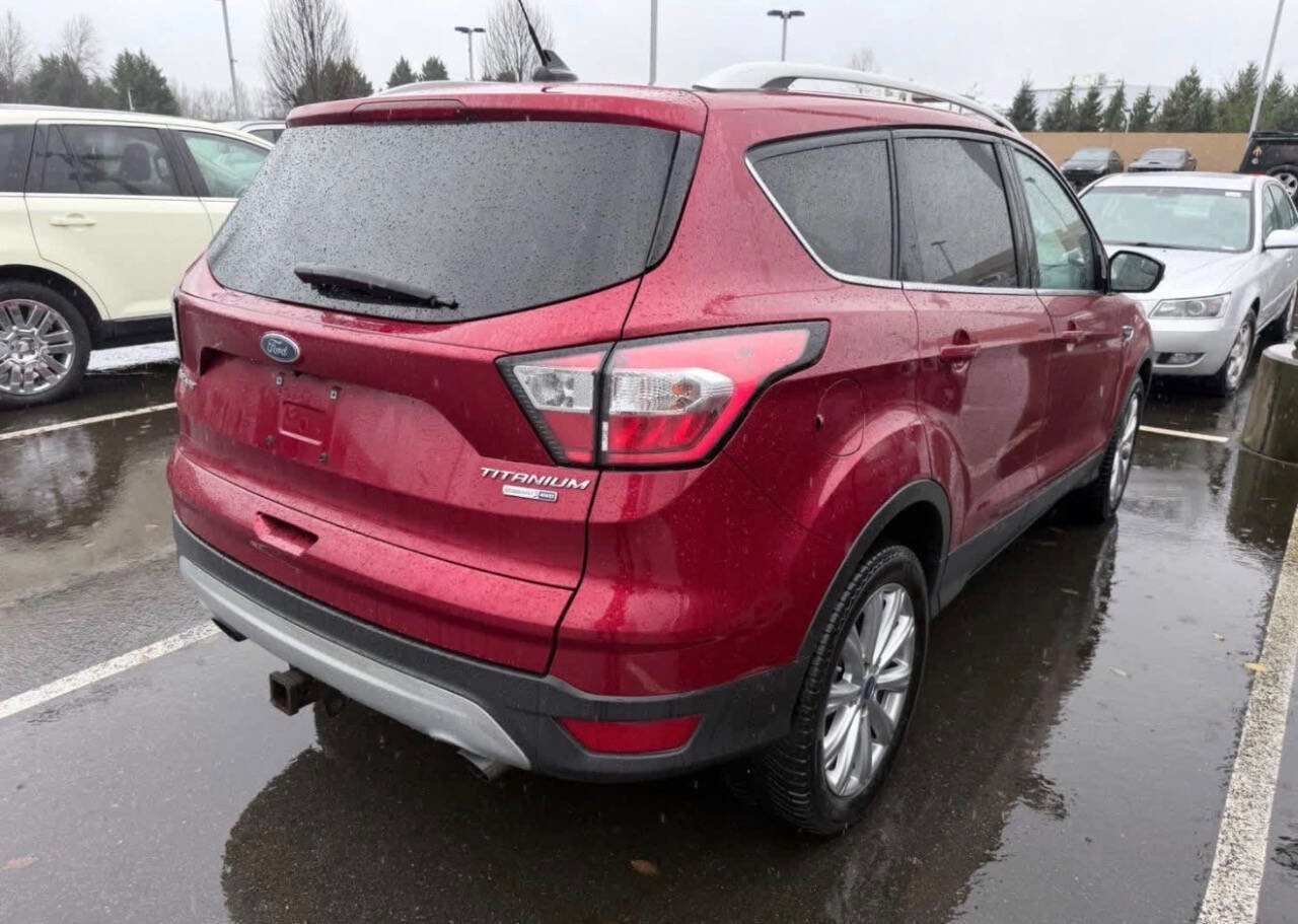 Used 2018 Ford Escape Titanium AWD/4WD image 5