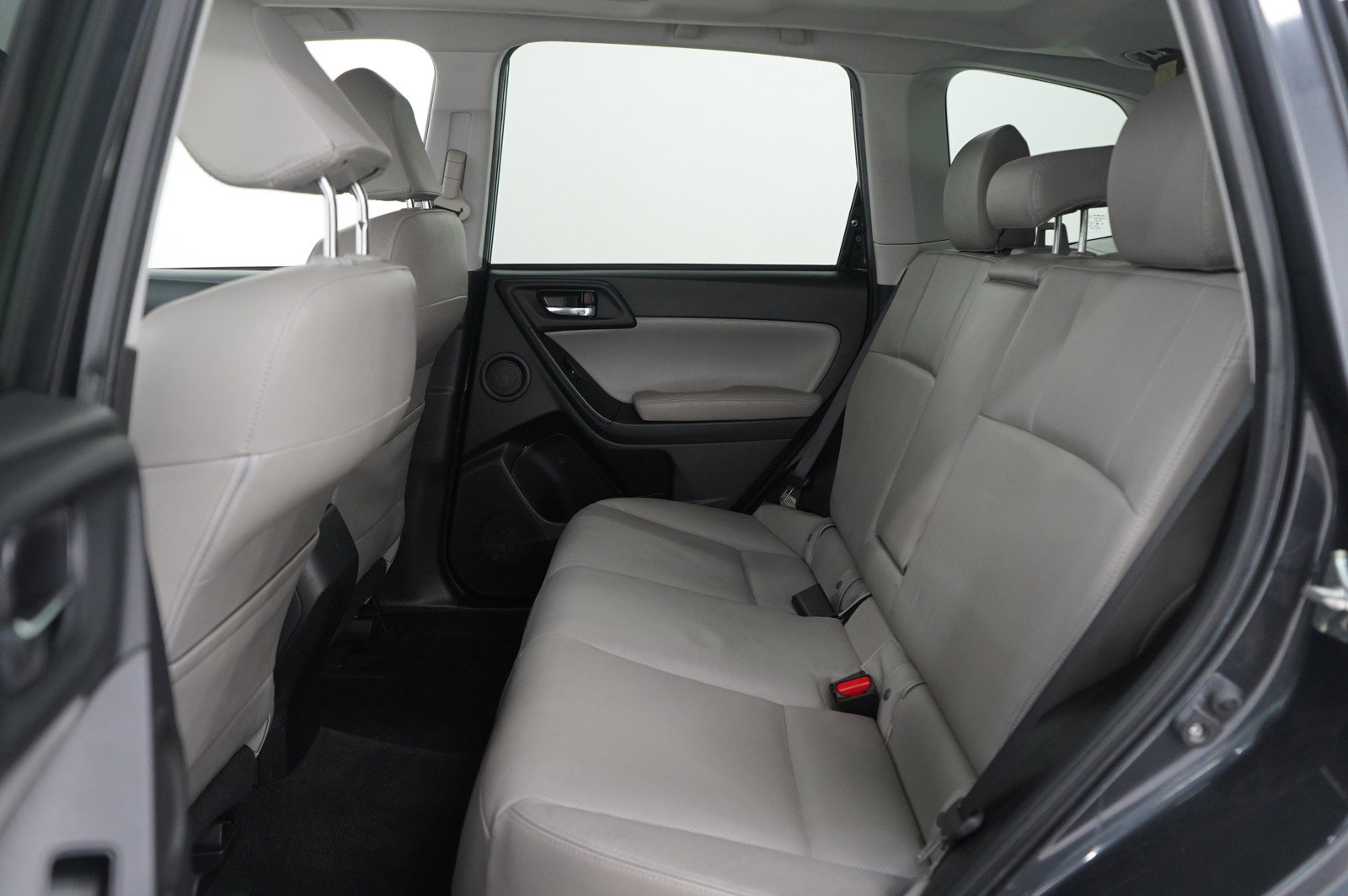 Used 2015 Subaru Forester 2.5i Limited image 13