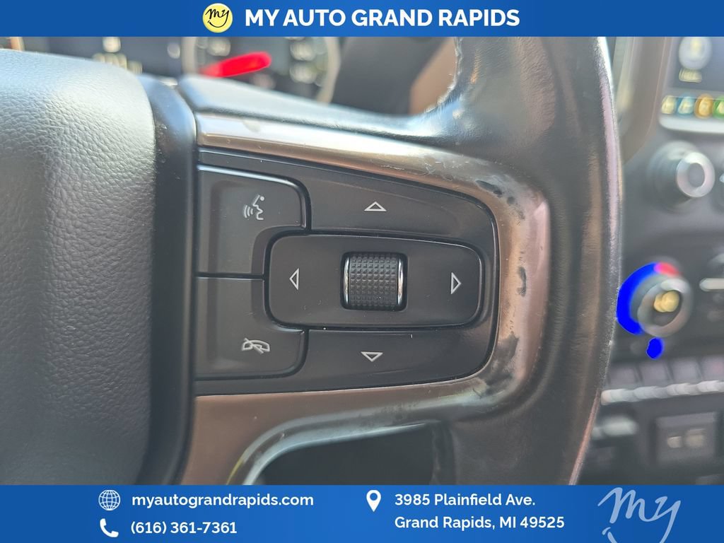 Used 2019 Chevrolet Silverado 1500 High Country w/ Technology Package AWD/4WD image 15