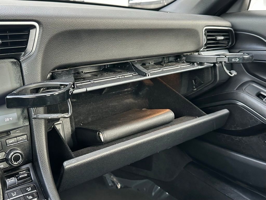 Used 2018 Porsche 911 Carrera image 39