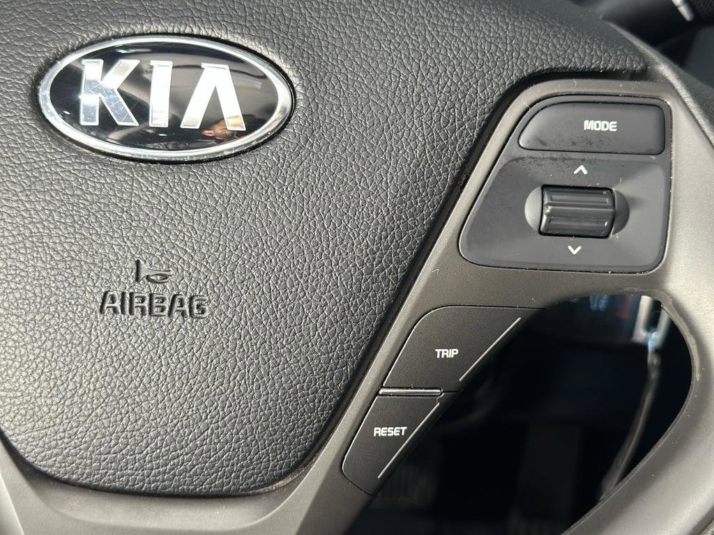Used 2017 Kia Forte LX image 25