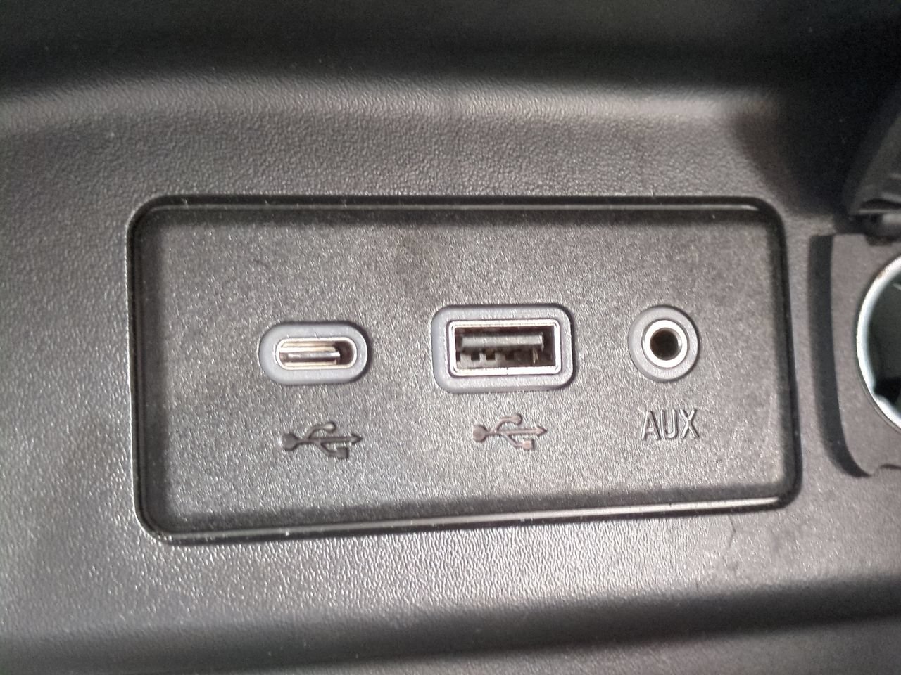 Used 2021 Chevrolet Equinox LT FWD image 19
