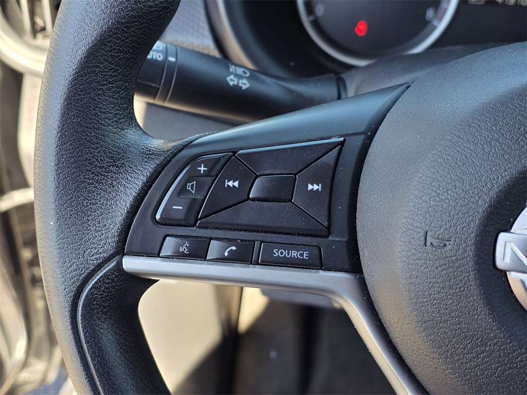 Used 2022 Nissan Kicks S image 22