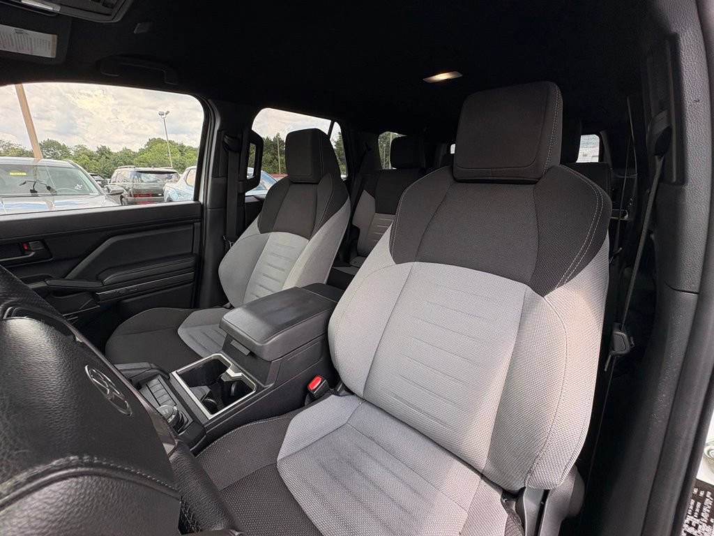 Used 2025 Toyota 4Runner TRD Sport AWD/4WD image 21