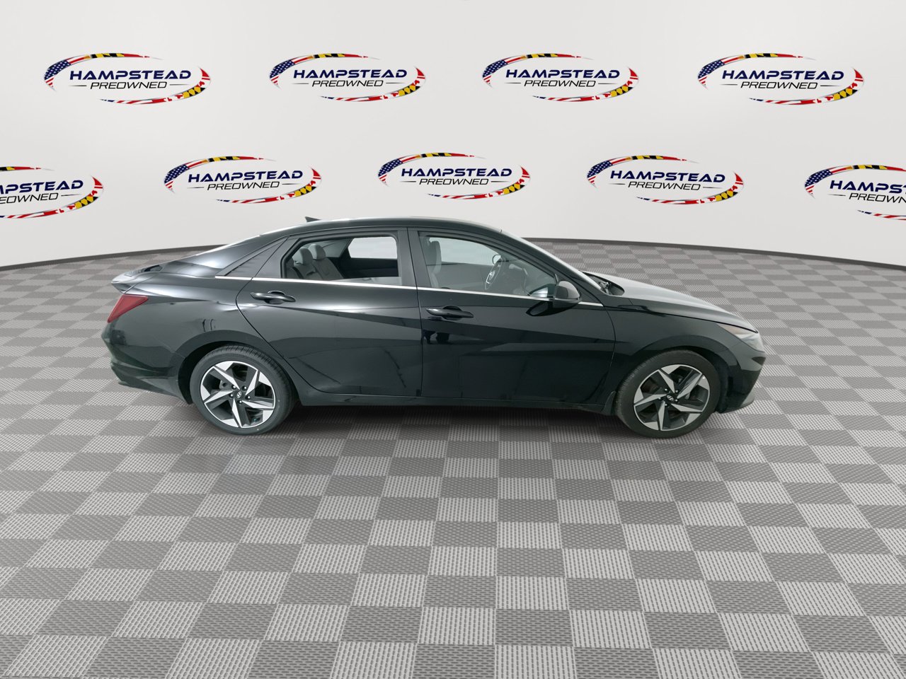 Used 2023 Hyundai Elantra Limited image 9