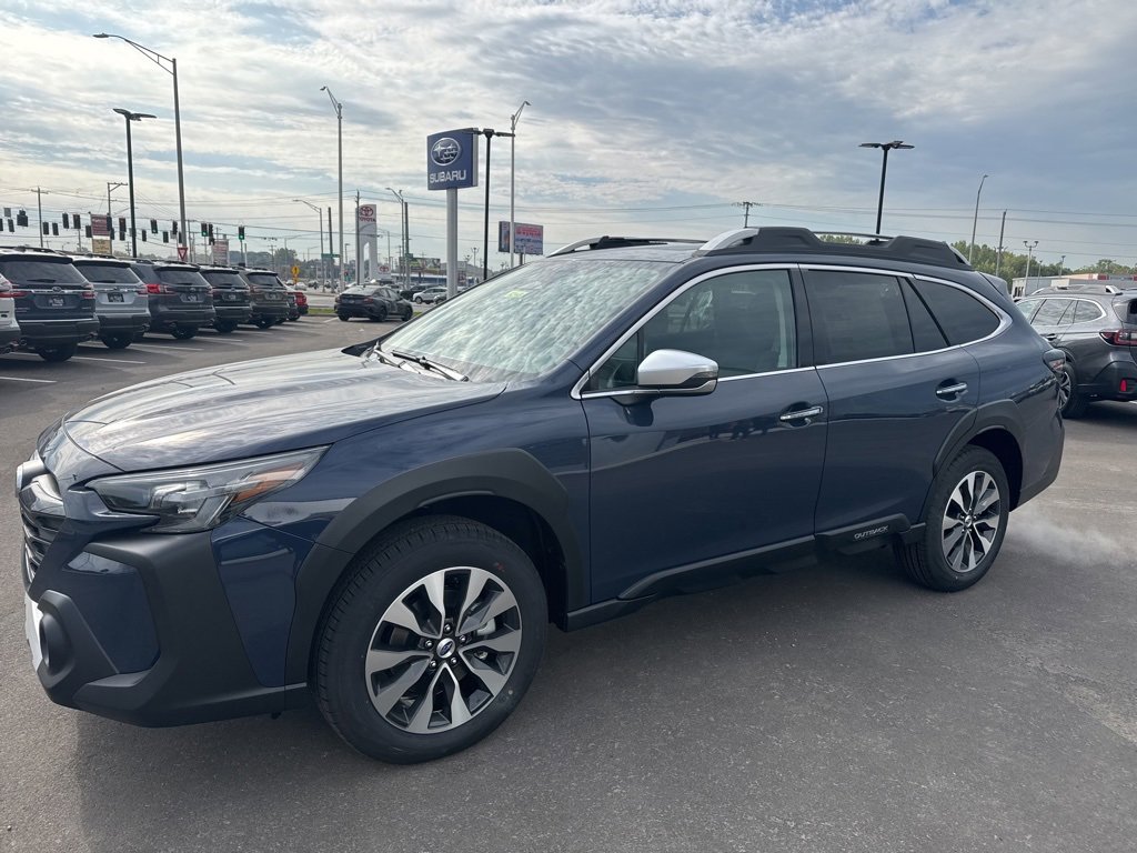 New 2025 Subaru Outback Touring XT image 3