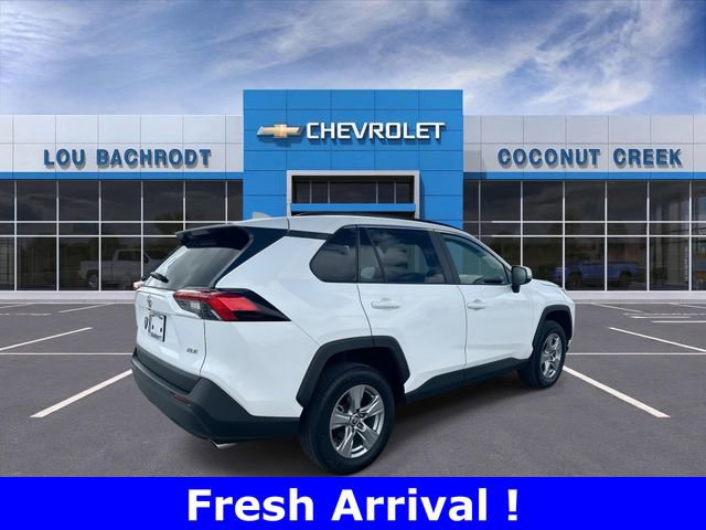 Used 2023 Toyota RAV4 XLE image 8