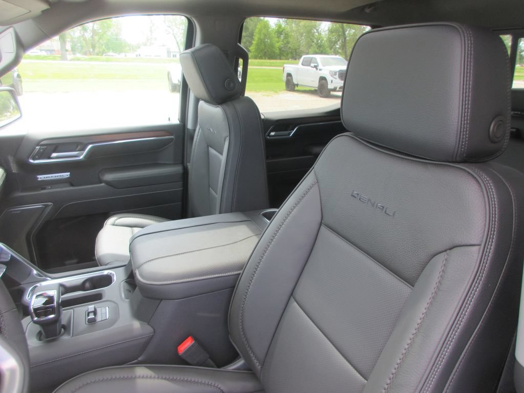 New 2026 GMC Sierra 1500 Denali AWD/4WD image 16