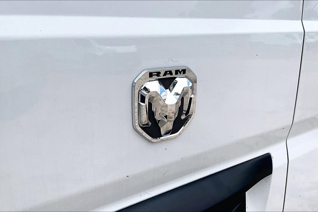 New 2024 RAM ProMaster 2500 w/ Convenience Group image 15