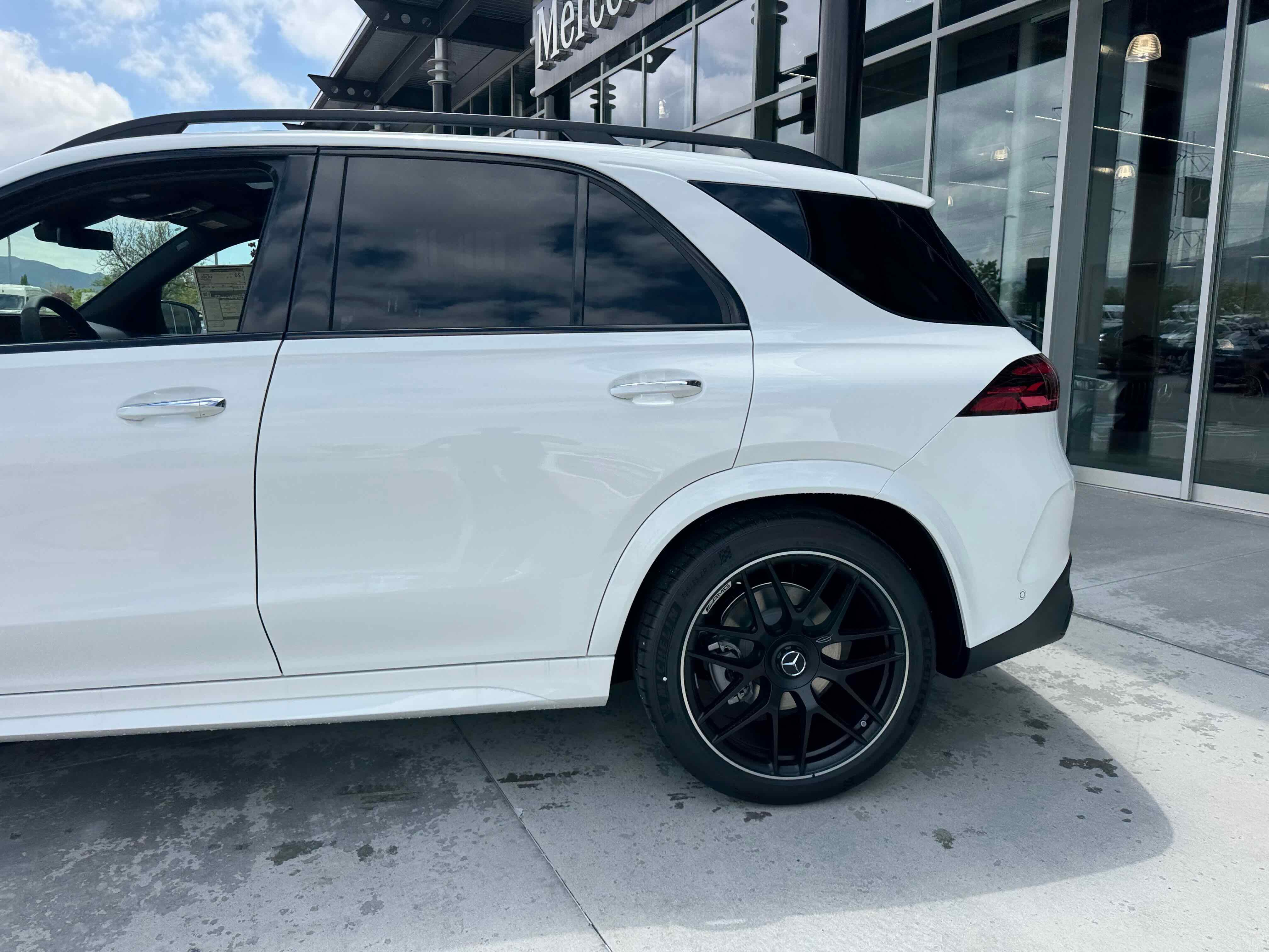 New 2025 Mercedes-Benz GLE 53 AMG 4MATIC image 4