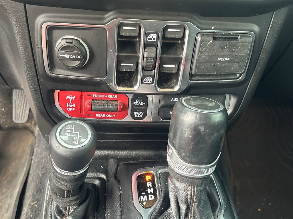 Used 2021 Jeep Wrangler Unlimited Rubicon w/ Dual Top Group AWD/4WD image 9