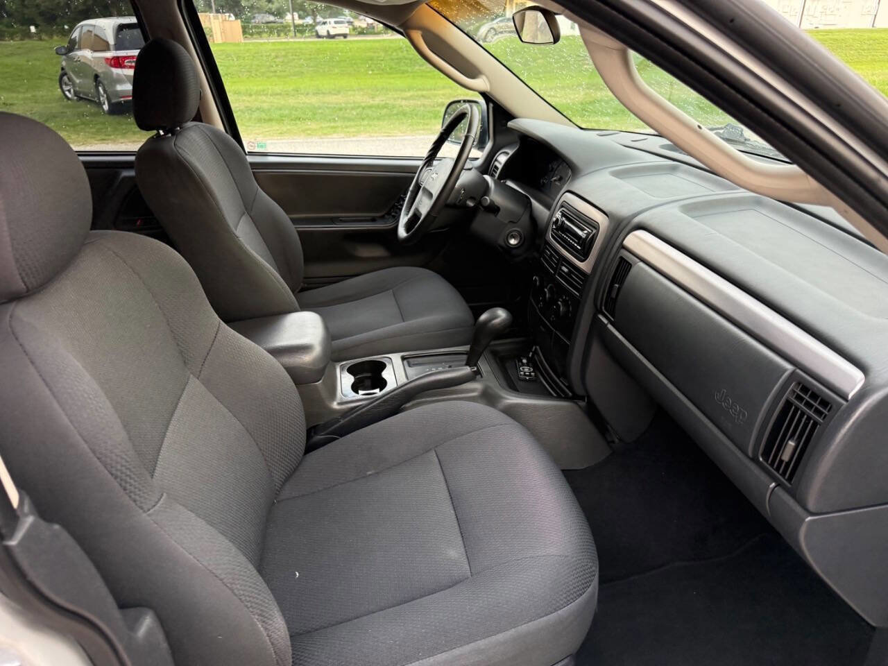 Used 2002 Jeep Grand Cherokee Sport RWD image 24
