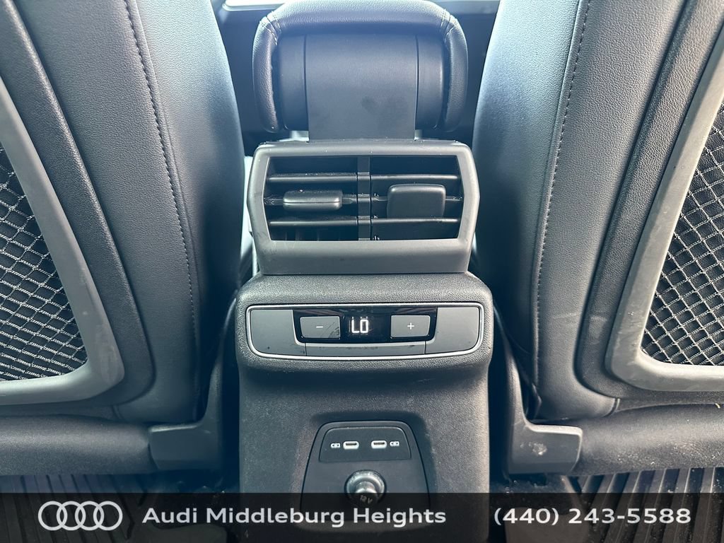 Used 2023 Audi Q4 e-tron Prestige AWD/4WD image 40