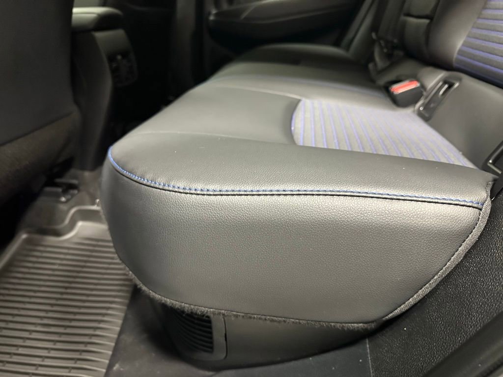 Used 2025 Toyota Corolla Cross XSE w/ Convenience Package image 44