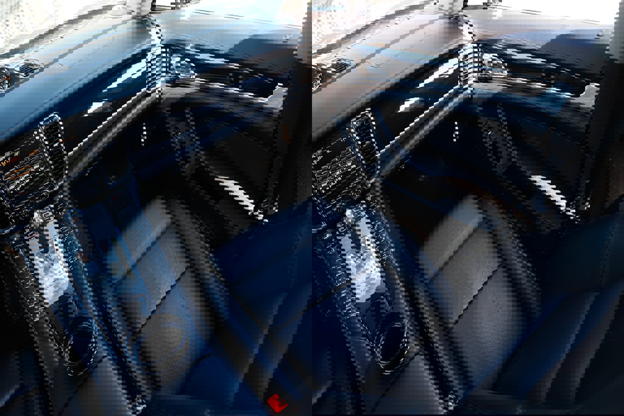 Used 2016 Porsche Panamera S image 26