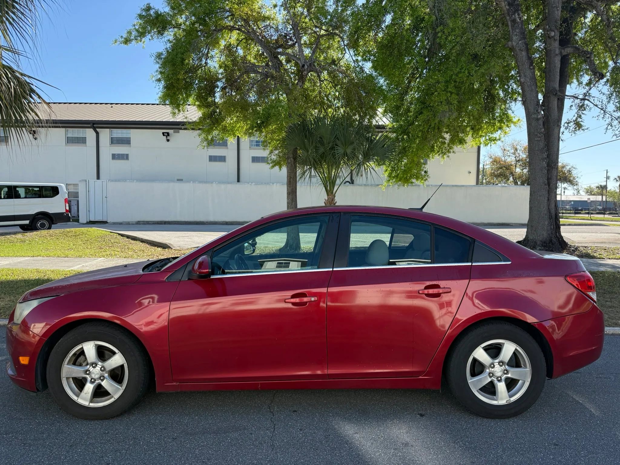 Used 2013 Chevrolet Cruze LT w/ Technology Package image 5