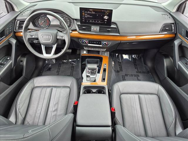 Certified 2023 Audi Q5 2.0T Premium w/ Convenience Package AWD/4WD image 16