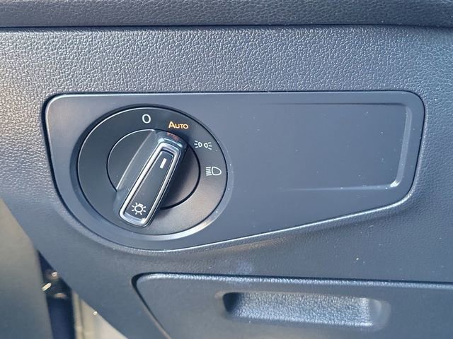 Used 2020 Volkswagen Tiguan SEL image 21