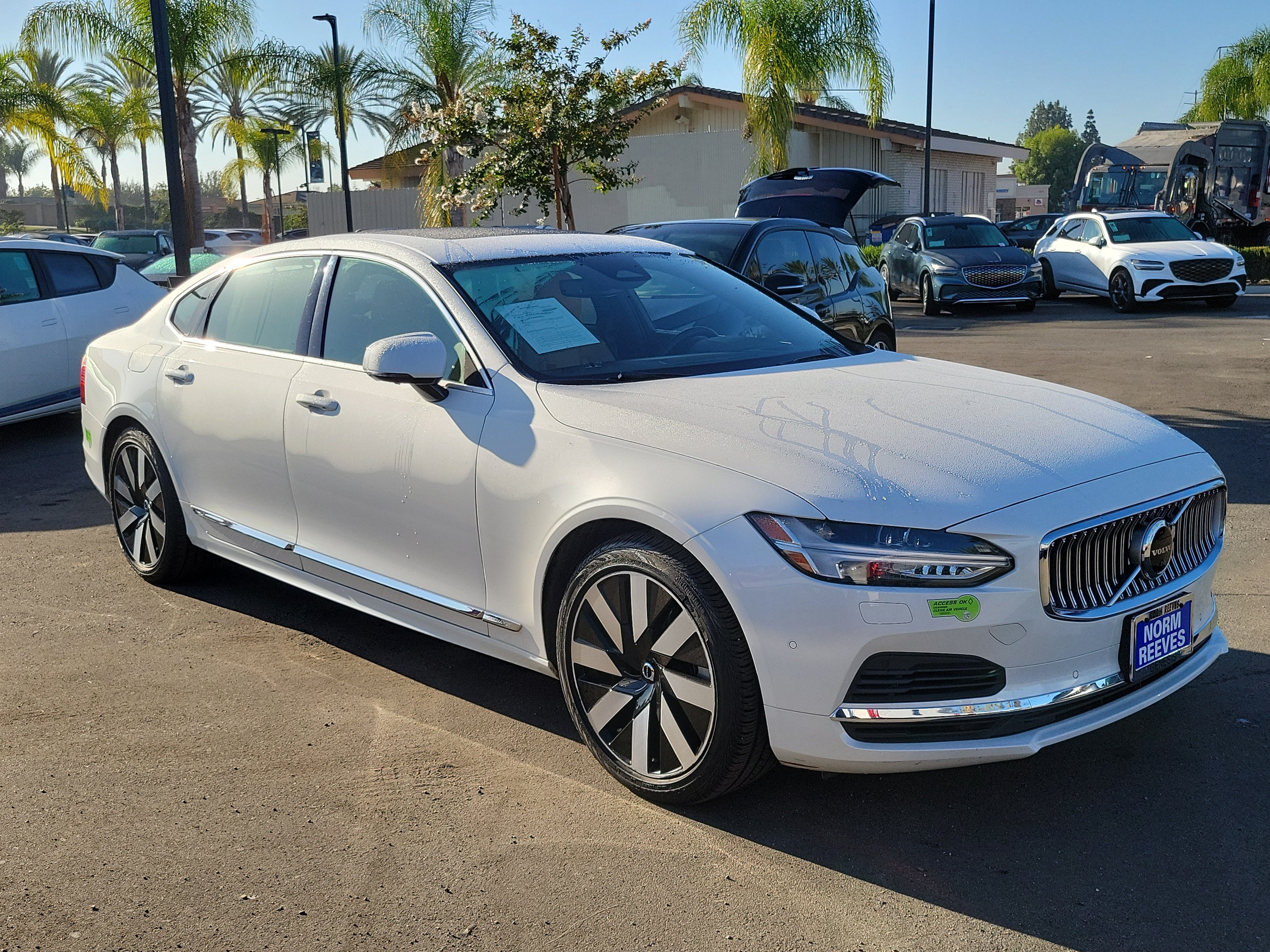 Used 2023 Volvo S90 T8 Ultimate AWD/4WD image 7