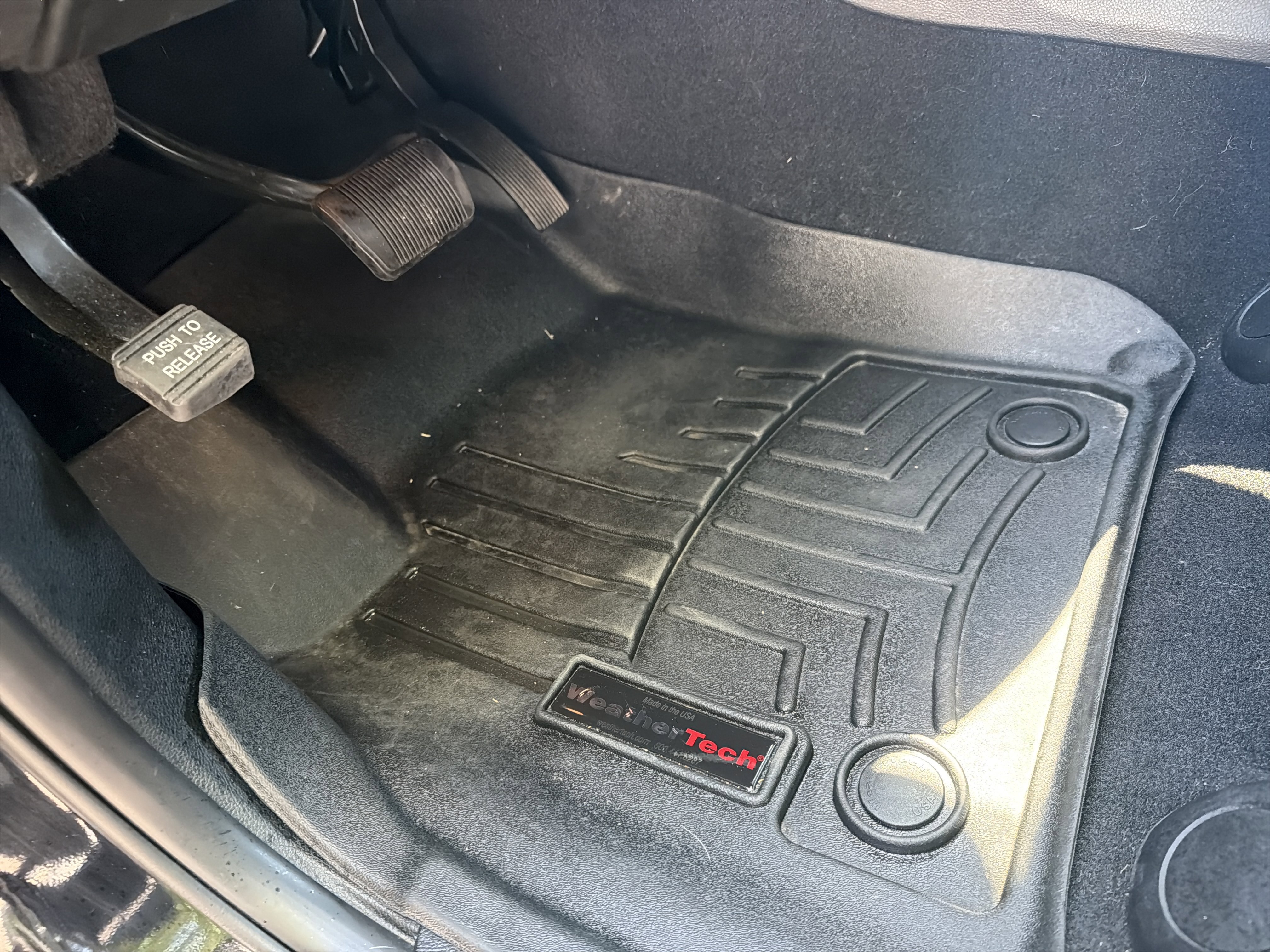 Used 2020 Jeep Grand Cherokee Laredo AWD/4WD image 17