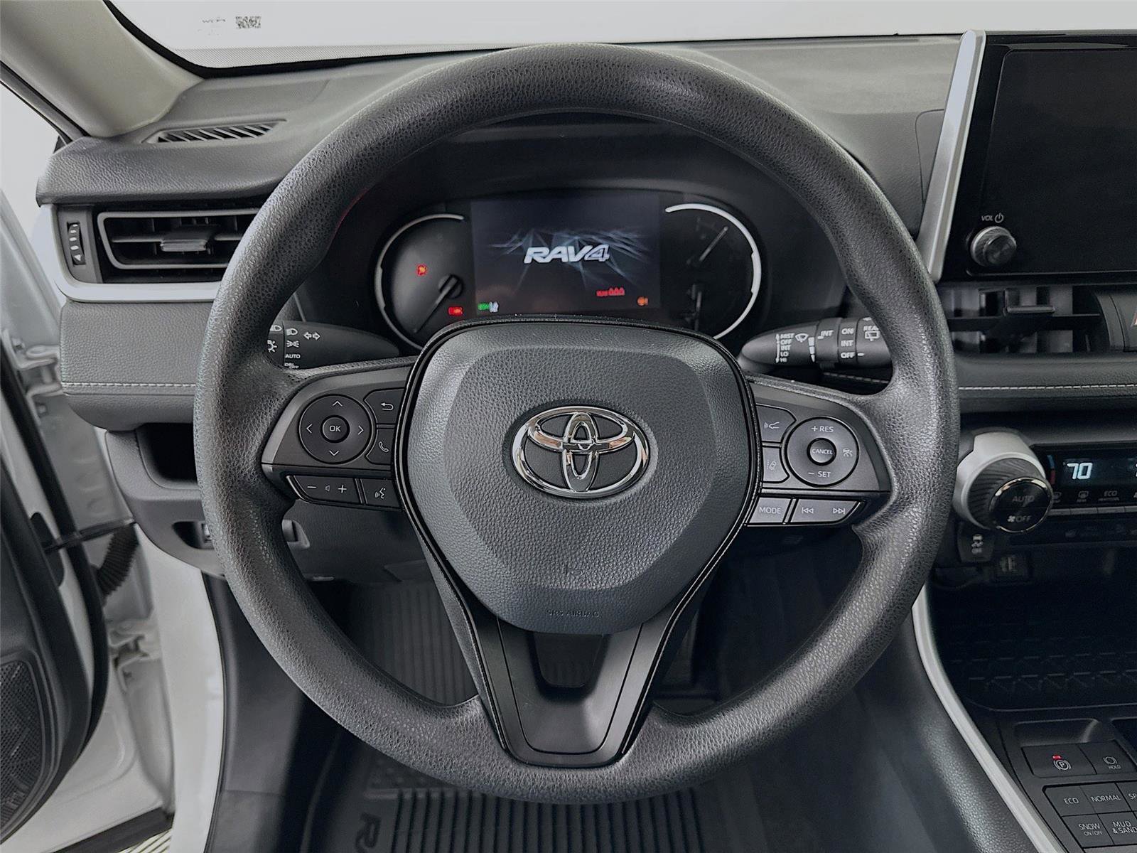 Certified 2025 Toyota RAV4 XLE AWD/4WD image 17