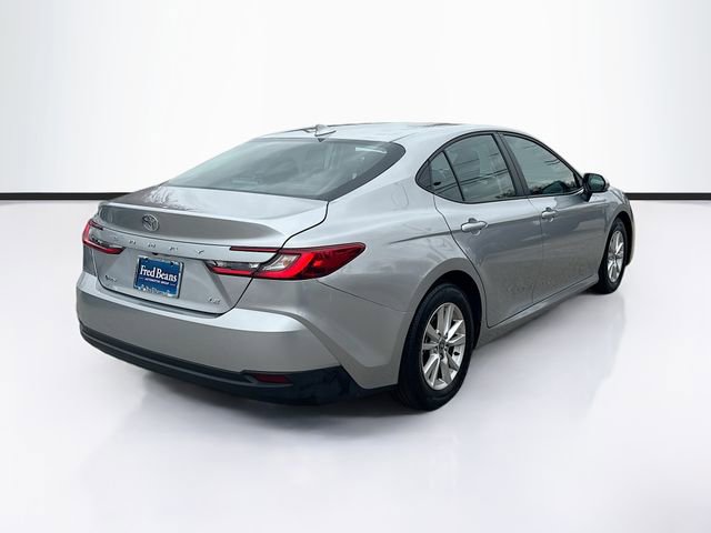 Used 2025 Toyota Camry LE image 7