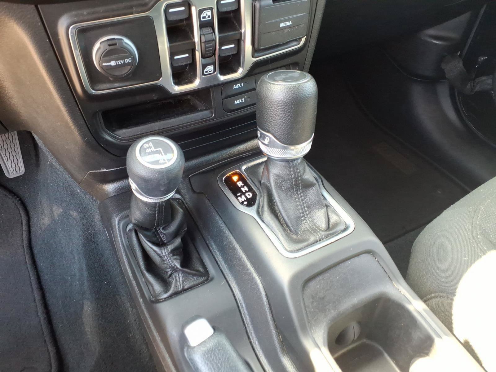 Used 2022 Jeep Wrangler Unlimited Sport AWD/4WD image 19