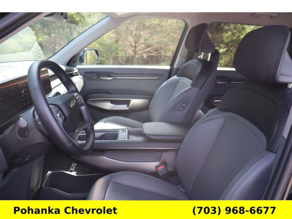 Used 2024 Kia EV9 Light Long Range image 26