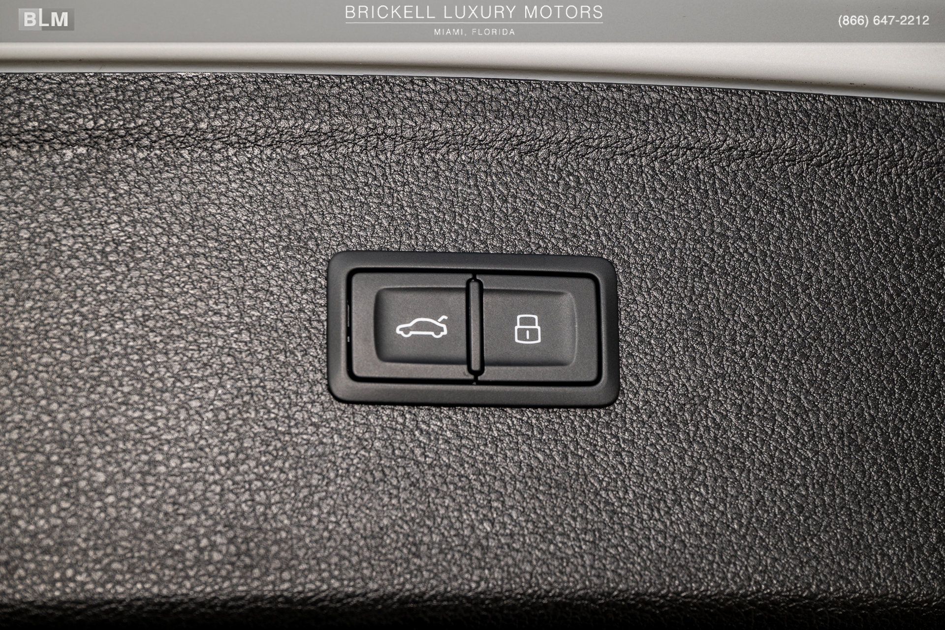 Used 2024 Audi SQ5 Prestige AWD/4WD image 20
