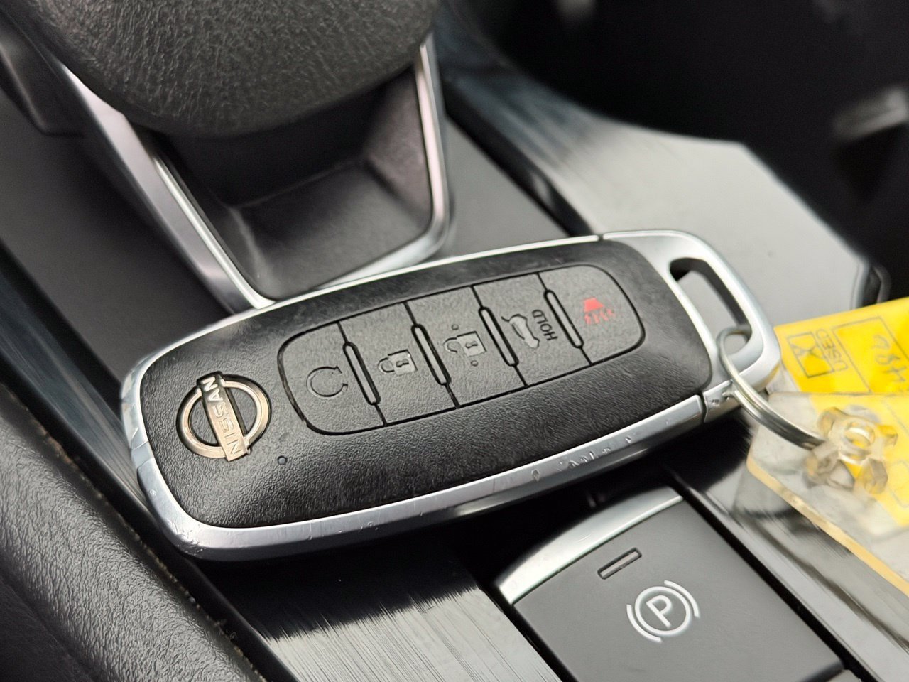 Certified 2025 Nissan Rogue SV FWD image 35