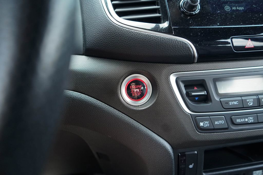 Used 2022 Honda Pilot TrailSport image 23