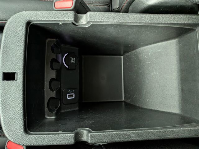 Used 2017 Jeep Cherokee Trailhawk w/ Cold Weather Group image 22