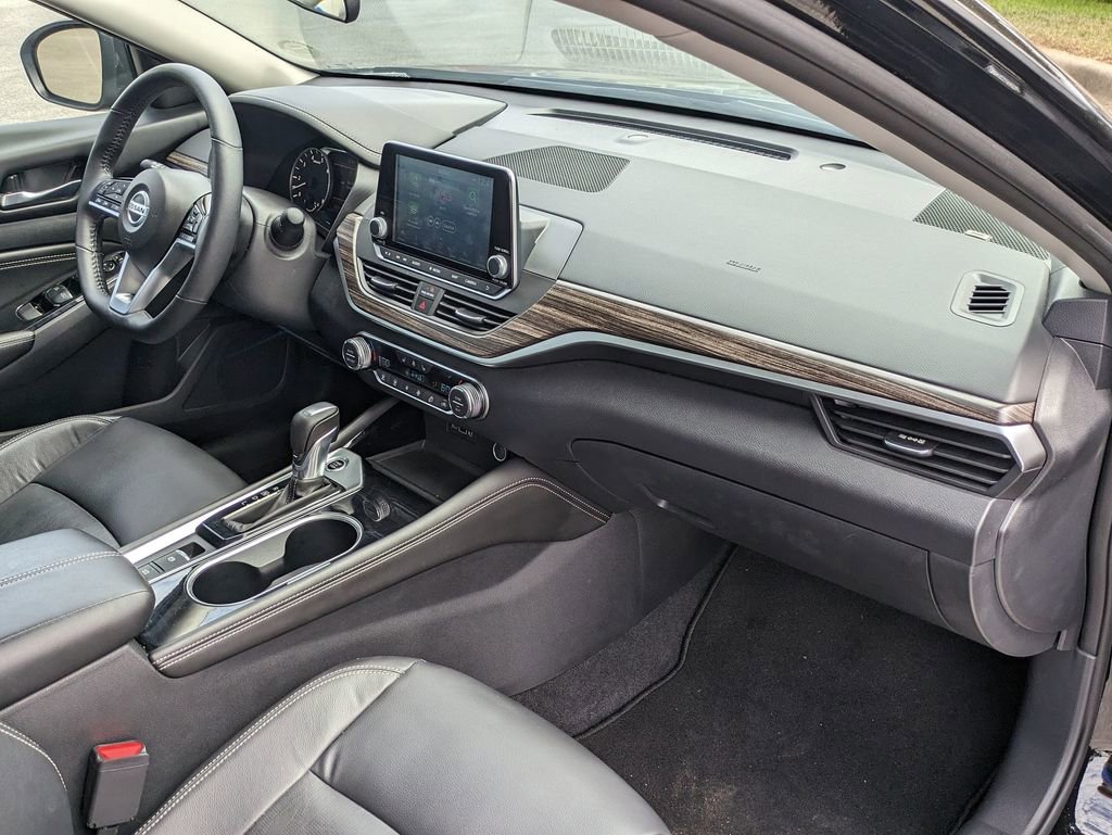 Used 2021 Nissan Altima 2.5 SR w/ SR Premium Package image 27