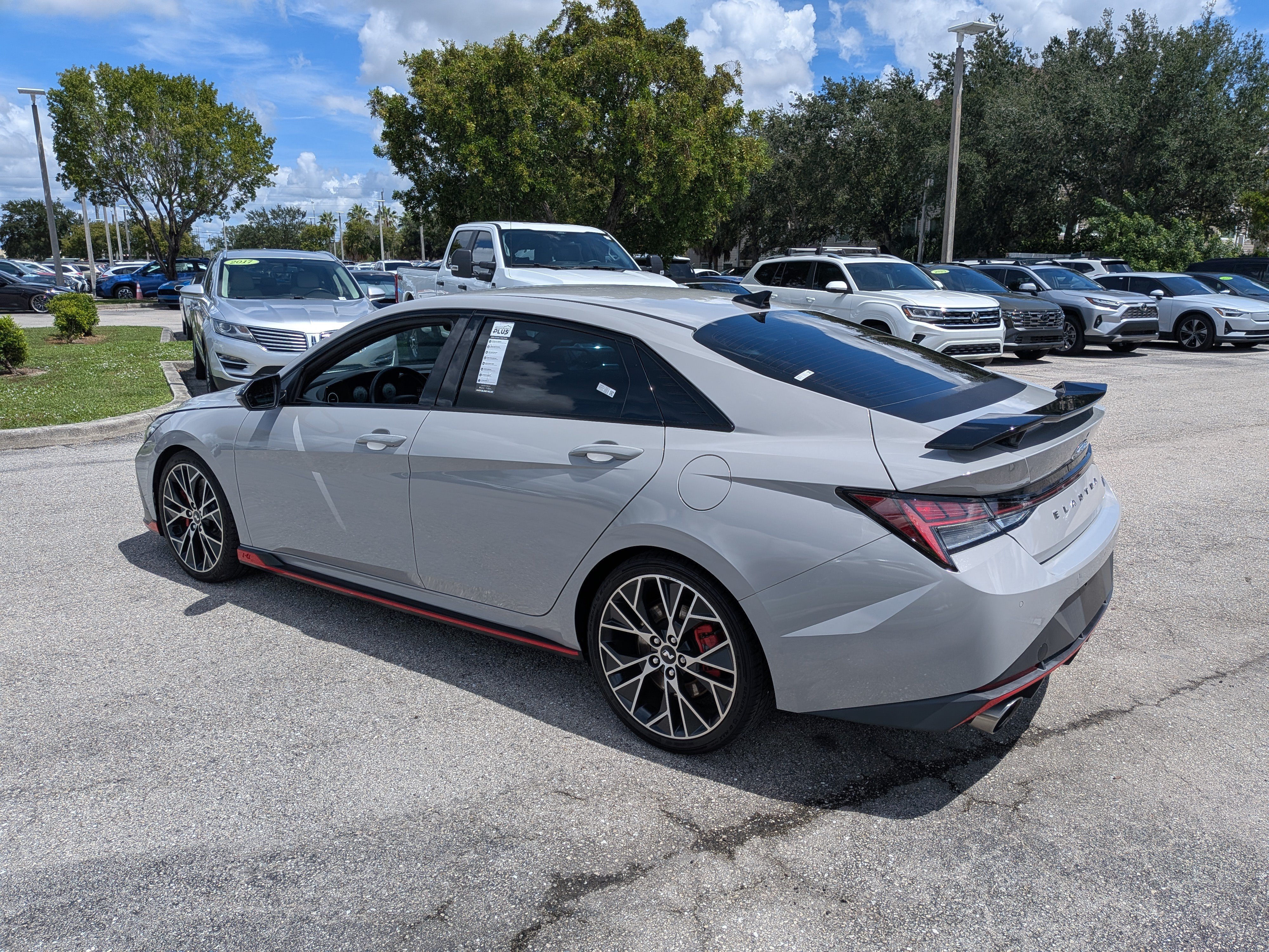Used 2022 Hyundai Elantra N FWD image 6