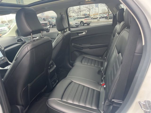 Used 2021 Ford Edge SEL w/ Convenience Package image 15