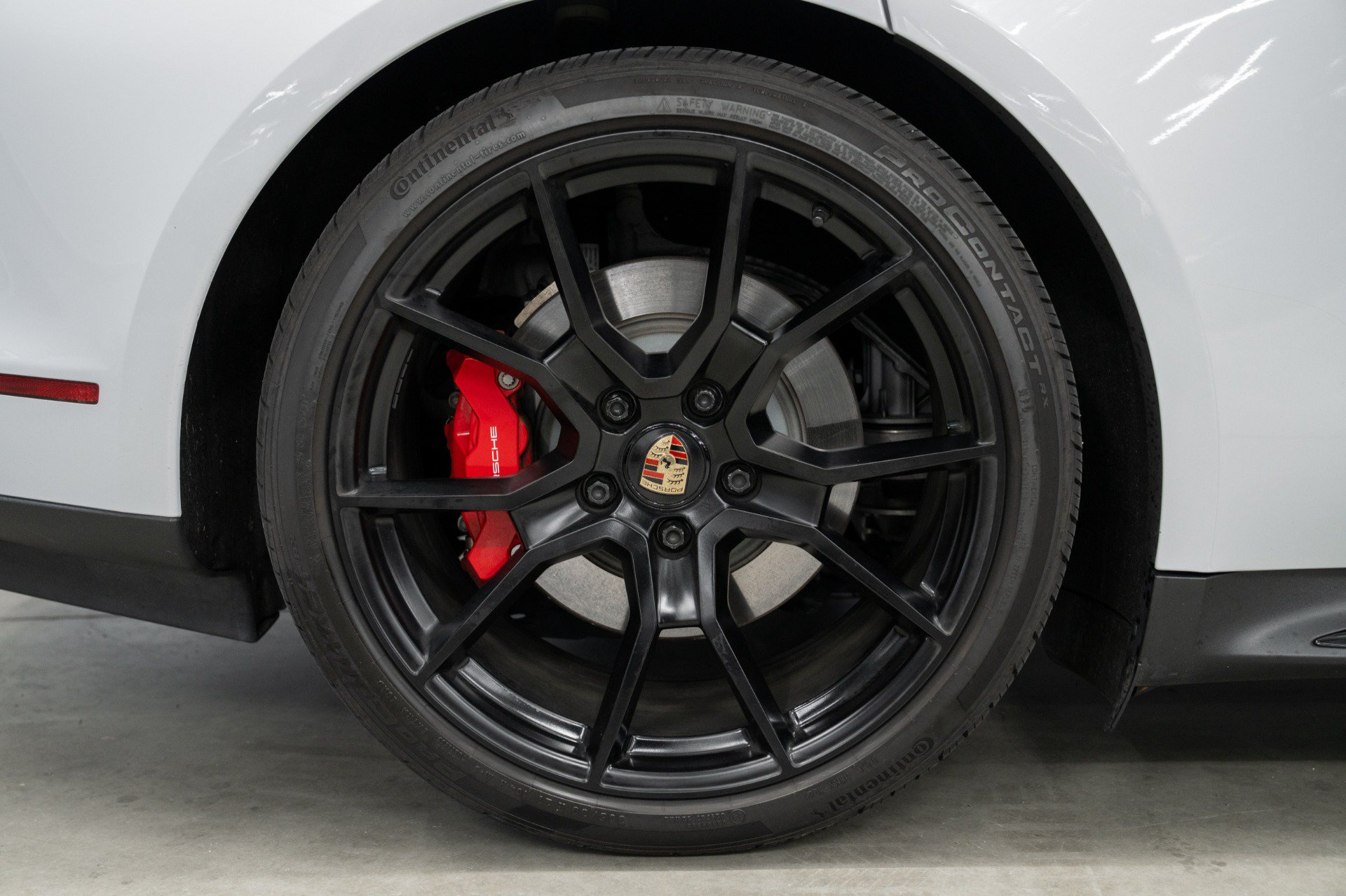 Used 2022 Porsche Taycan GTS AWD/4WD image 44