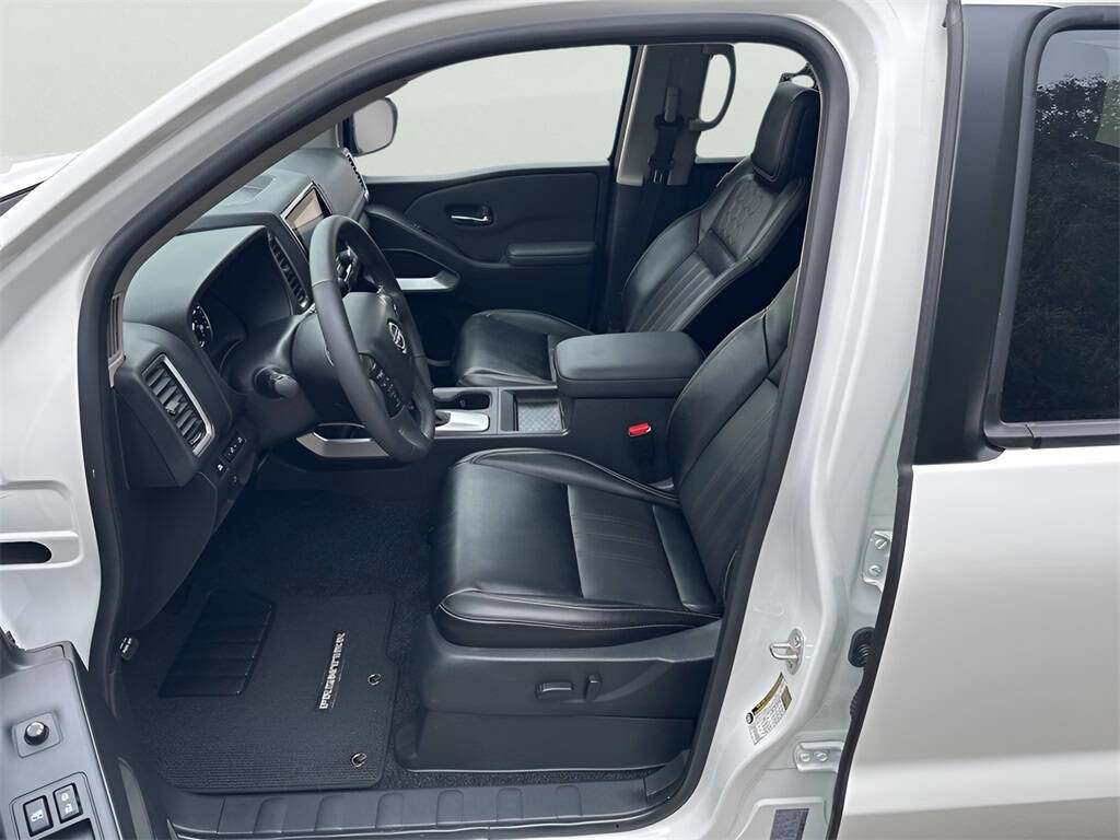 Used 2024 Nissan Frontier SL w/ Technology Package image 21